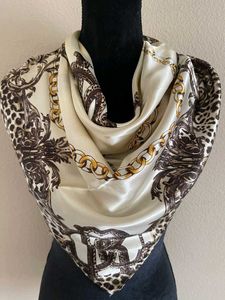 Scarf with Chain and Leopard Print