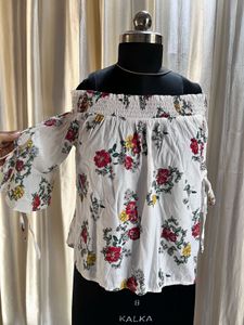 Off-Shoulder Floral Print Top