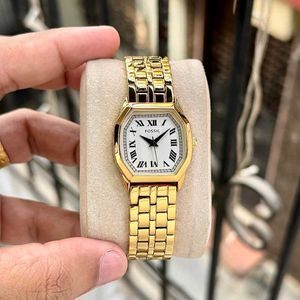 FOSSIL HARLOW – VINTAGE ELEGANCE WITH MODERN CHARM