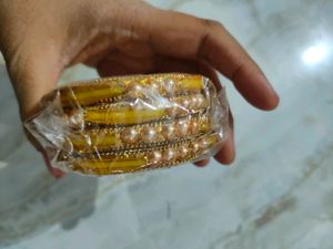 Yellow &amp; Pearl Bangle Set