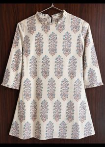 Elegant Printed Kurta Top new with tag bust 44inc