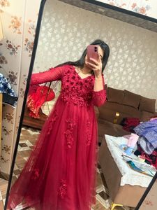 Stunning Red Floral Embellished Gown🎀❤️