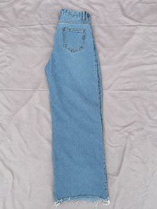 Distressed Wide Leg Jeans