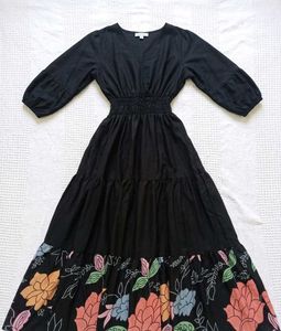 Chic Black Floral Tiered Midi Dress