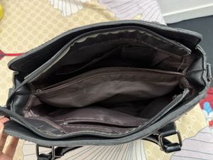 Chic Black Croc-Embossed Handbag