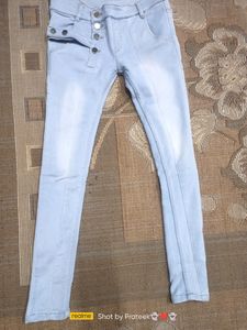 30 Size Skinny Jeans (F-70)