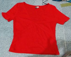 H&M V-Neck Red T-Shirt