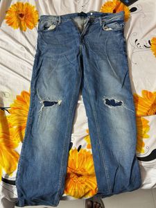 Beneton- Distressed Blue Denim Jeans