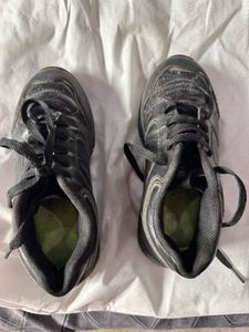 Black Sports Shoes