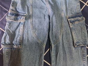 Stylish High-Waisted Denim Jeans