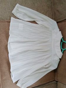 Elegant White Pleated formal tops for 2 to 4 years