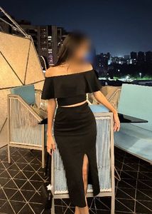 Chic Black Side Slit Maxi Skirt