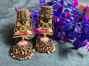 Exquisite Jhumka Earrings with Pearl & Enamel Deta
