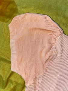 Peachy Ribbed Puff Sleeve Top