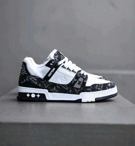 Louis Vuitton Black/White Monogram Sneakers