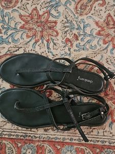 Dressberry Glittery Sandals