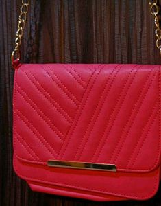 Chic Pink Quilted Chain Bag