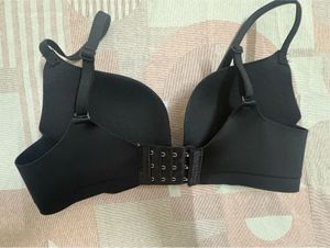 Comfortable Black T-Shirt Bra