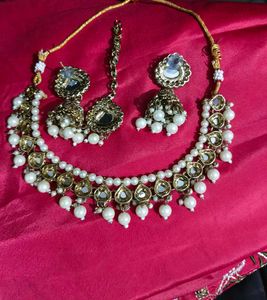 Elegant Pearl &amp; Kundan Necklace Set