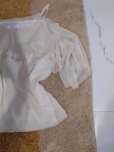 Chic Ruffle Cold Shoulder Top