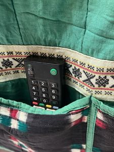 Gifting - Remote organiser sofa side sleeve
