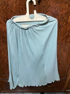ALINE SKIRT and a same shrug given free