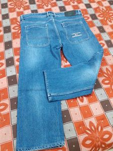 denim jeans like new