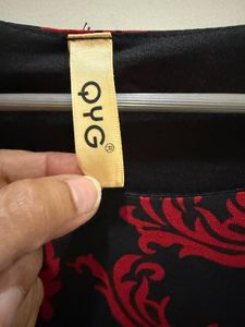 Stunning Black &amp; Red Bodycon Dress