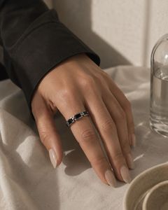 Unisex Modern Silver & Black Toned Link Ring