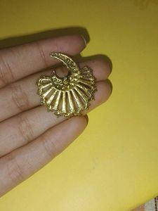 Elegant Pearl &amp; Gold Statement Earrings