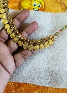 💝GOLDEN  NECKLACE 👩‍🦰