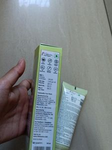 St. Botanica Neem Facewash