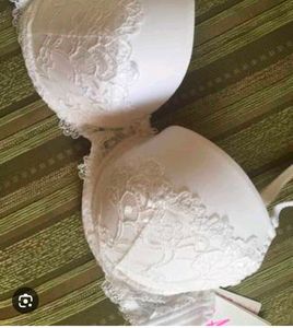 White Lace detail bra with sexy penty