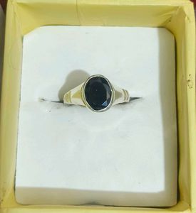 Elegant Black Stone Ring pure silver