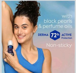 Pack of 4 - Full size Nivea Pearl &amp; Beauty Deodora