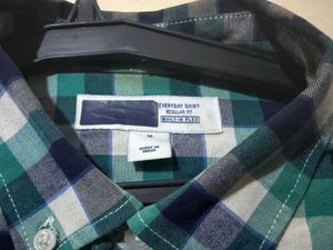 Men's Plaid Button-Down Shirt