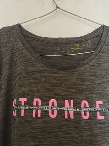 Graphic Print "Stronger" T-Shirt