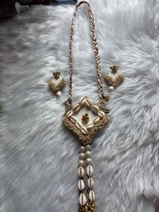 Unique Seashell & Pearl Necklace Set