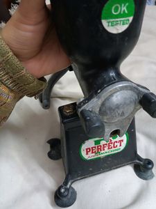 Fruit manual juicer Aluminium