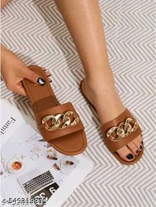 Stylish Women's Chain Detail Slides