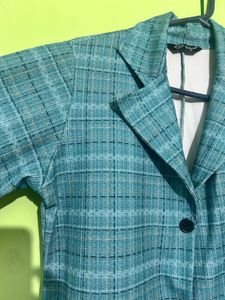 Chic Plaid Blazer