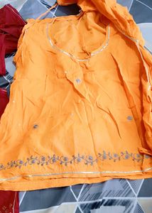 Combo of Two Kurti,kanchali +odhna set