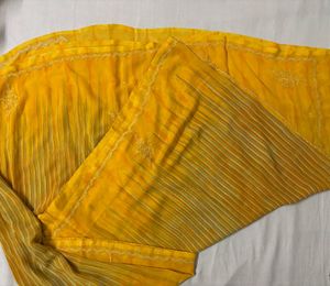 🆕Yellow Embroidered Unused Saree