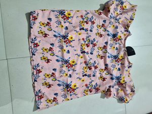 Trendy Pink Flowers Top