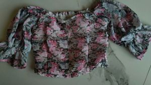 Floral Off-Shoulder Puff Sleeve Top