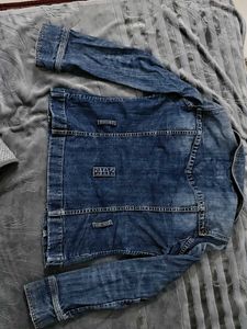 Pinterest girl denim jacket, perfect for layering