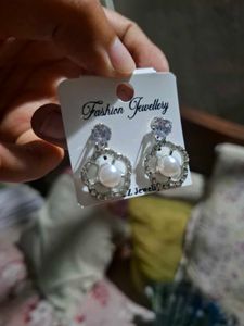 Elegant Pearl & Crystal Flower Earrings