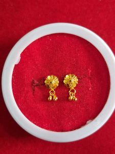 Flower Earrings 🌼 bk fast