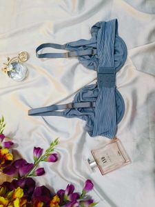 🇳🇿💫🎀Comfortable Light Grey Striped Bra