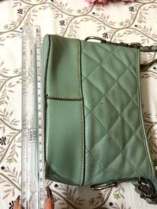 Quilted Chain Shoulder Bag
